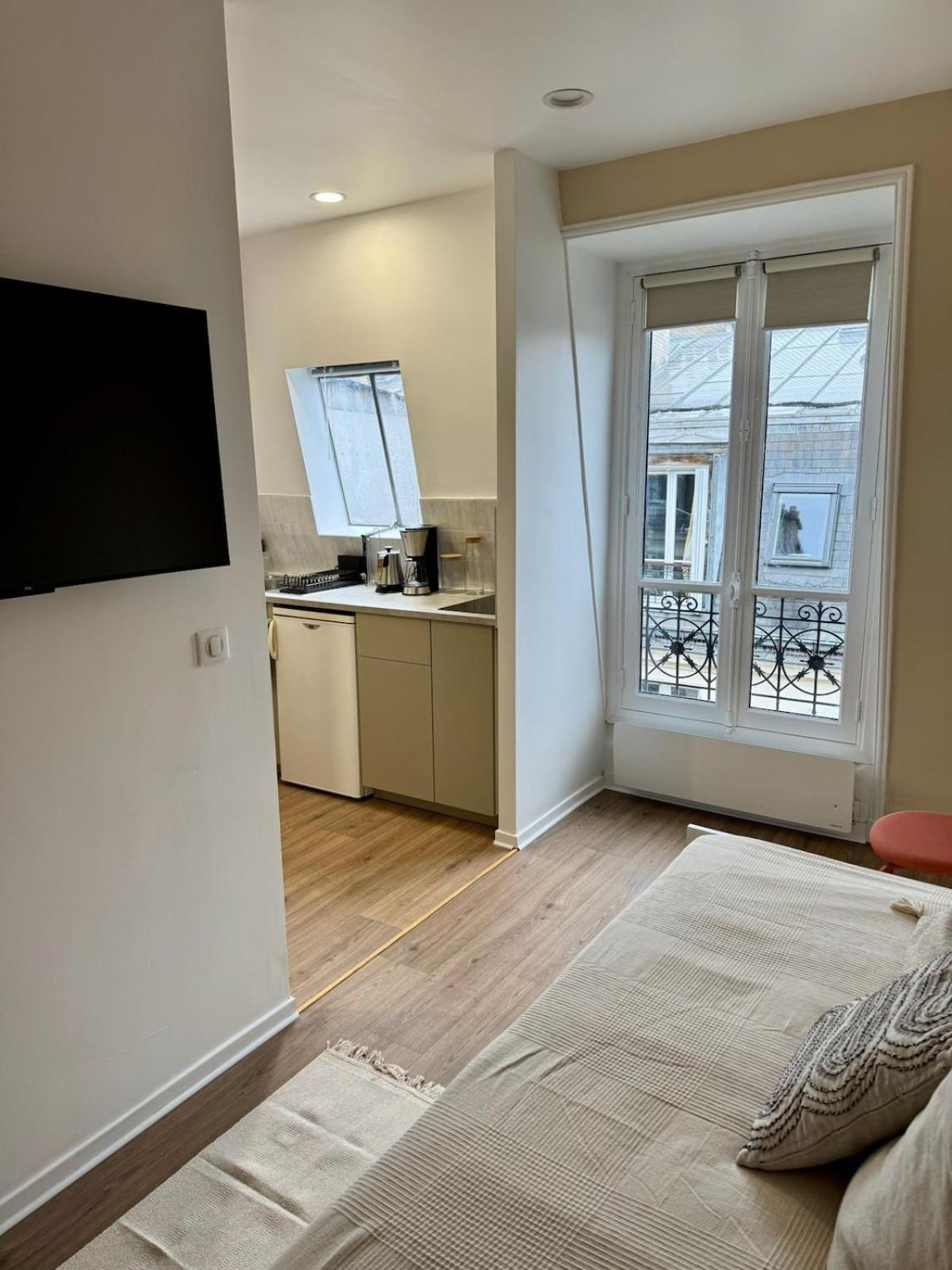 Independent With Stunning View In *
